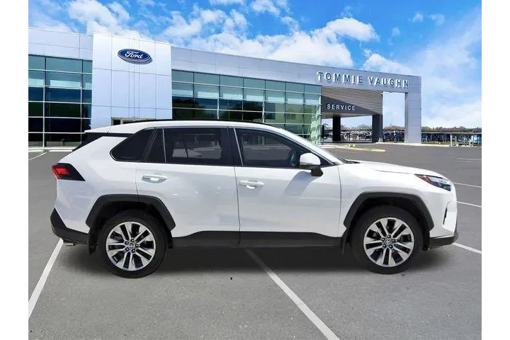 $32146 : Toyota RAV4 2024 XLE Premium image 5
