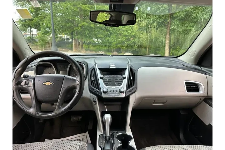$4500 : 2010 Equinox LS image 9