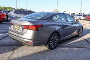 $22087 : 2025 Altima SV FWD thumbnail