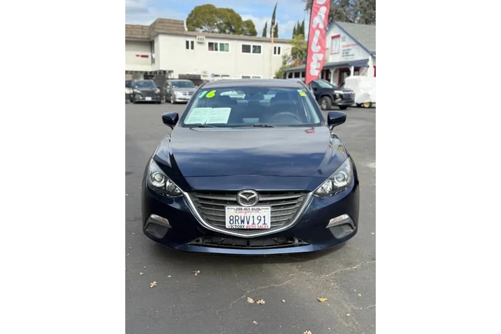 2016 MAZDA3 i Sport image 3