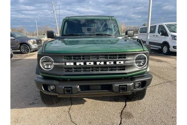 $35999 : Ford Bronco 2023 4x4 Black D image 2