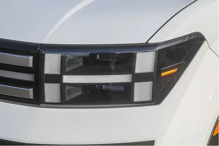 $32992 : Hyundai SANTA FE 2025 SEL 4d image 8