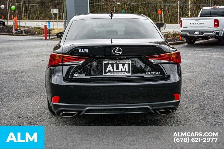 $32920 : Lexus IS 350 2020 4dr Sedan image 9