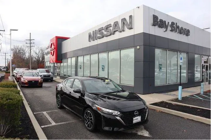 $20223 : Nissan Sentra 2025 SR 4dr Se image 2