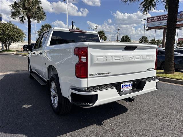 $29095 : 2021 Silverado 1500 Custom image 4