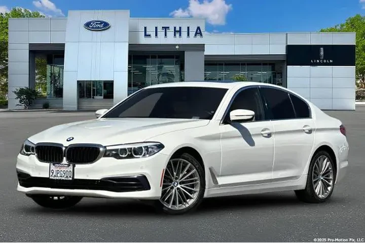 $19500 : BMW 5 Series 2020 530i 4dr S image 1