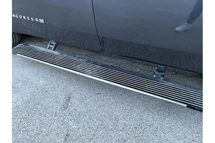 $37995 : Jeep Wagoneer 2022 4x4 Serie image 10