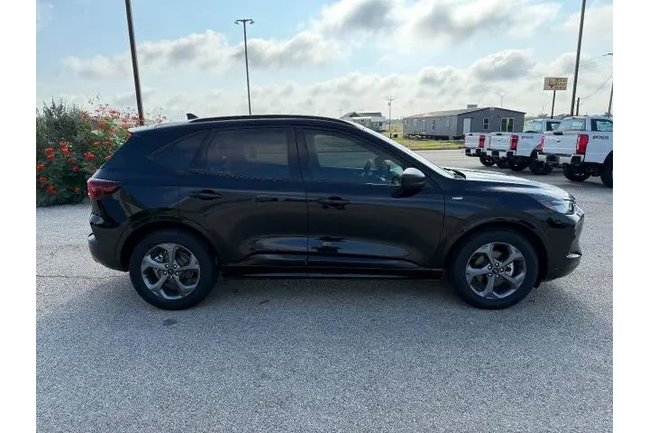 $22981 : Ford Escape 2024 ST-Line 4dr image 6