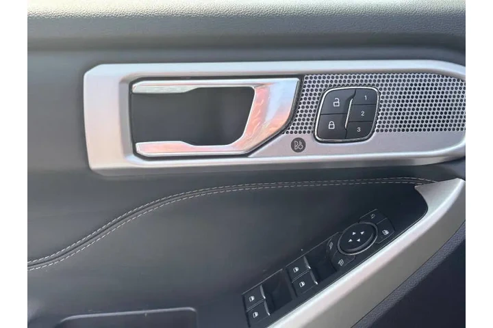 $24995 : 2020 Explorer Hybrid Limited image 10