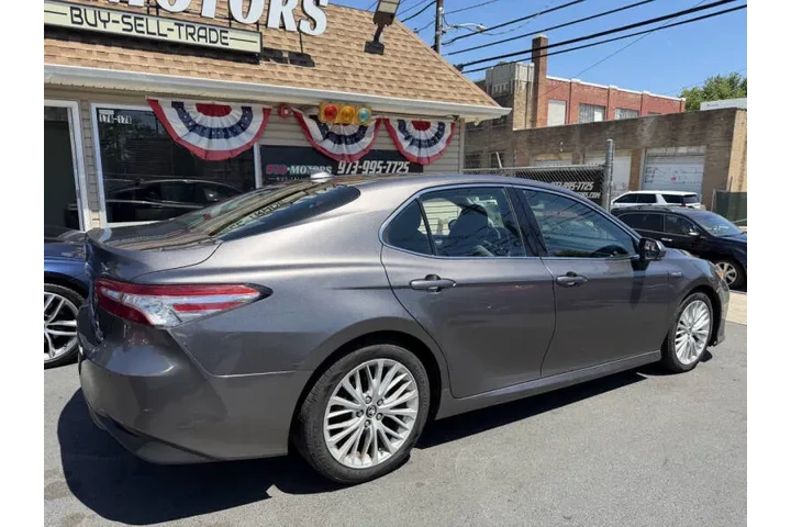$11499 : 2018 Camry Hybrid XLE image 4