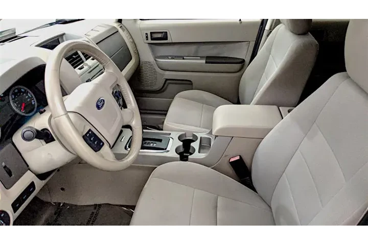 $13995 : 2015 Escape SE 4WD image 5