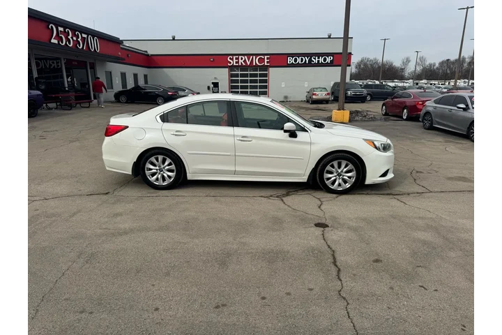 $7980 : 2015 Legacy 4dr Sdn 2.5i Prem image 1