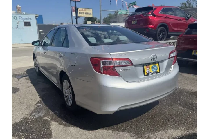 $16995 : 2014 Camry LE image 5