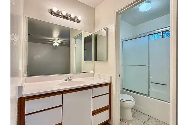 $1550 : Casa con encanto, Palmdale, CA image 4