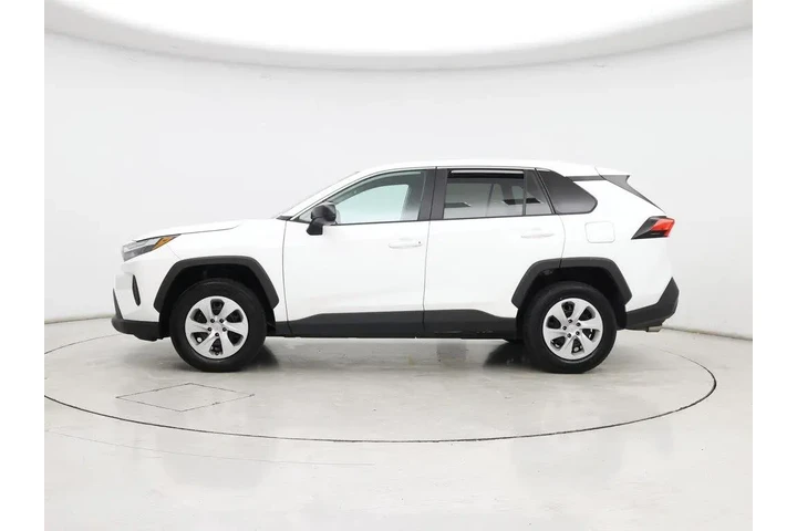$26998 : Toyota RAV4 2024 AWD LE 4dr image 3