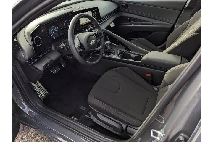 $25999 : Hyundai ELANTRA Hybrid 2025 image 9