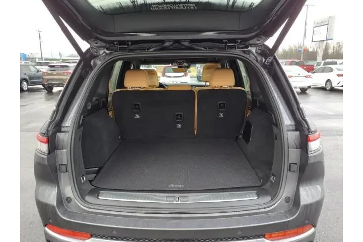 $39999 : Jeep Grand Cherokee 2023 4x4 image 6