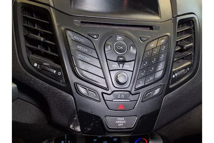 $8998 : Ford Fiesta 2015 SE 4dr Seda image 7