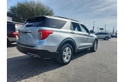 $27997 : Ford Explorer 2023 AWD XLT 4 thumbnail