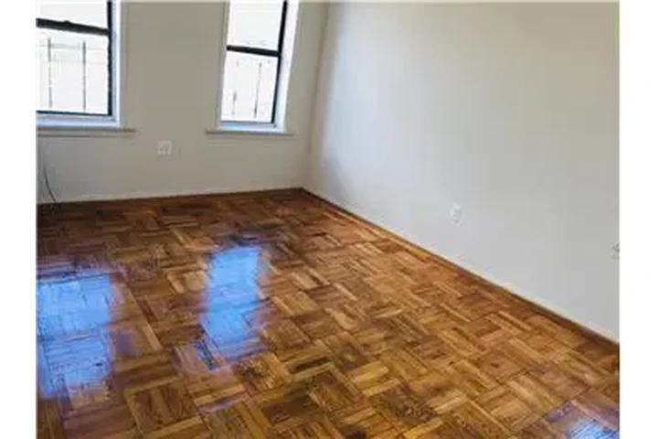 $1700 : Rental property with 1 bedro image 6