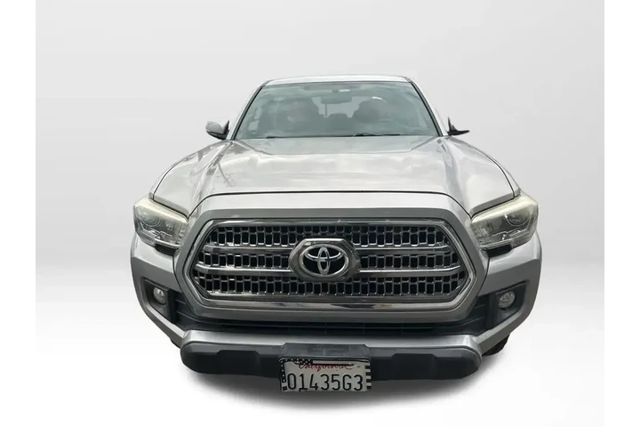 $27229 : Toyota Tacoma 2016 4x2 SR5 V image 7