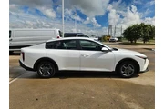 $18925 : Kia K4 2025 LXS 4dr Sedan thumbnail