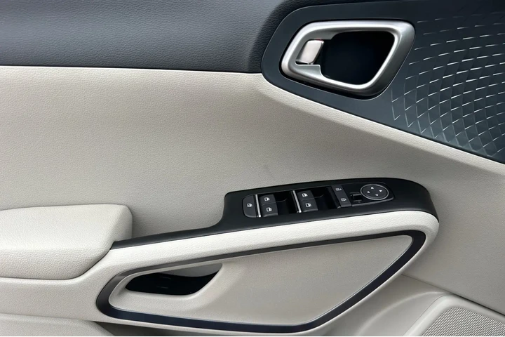 $26550 : New 2025 Soul EX image 10