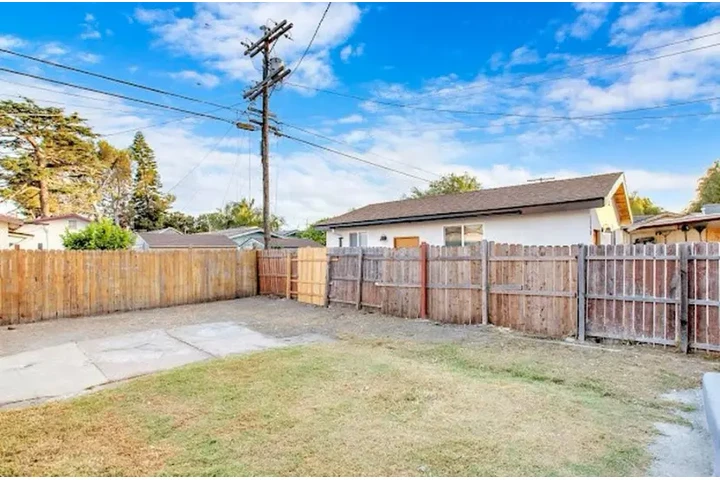 $798888 : 4 Bedroom house for sale in LA image 7