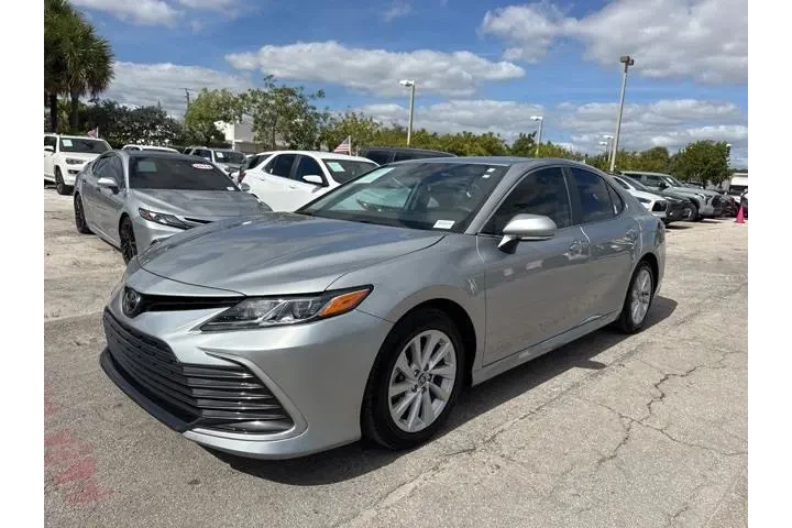 $18888 : Toyota Camry 2024 LE 4dr Sed image 7