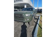 $29977 : Toyota Tacoma 2021 4x4 TRD P thumbnail