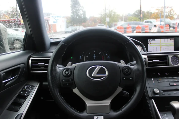 $19495 : 2015 IS 250 4dr Sport Sdn RWD image 9