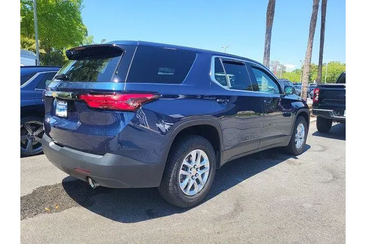 $23993 : Chevrolet Traverse 2023 LS 4 image 2