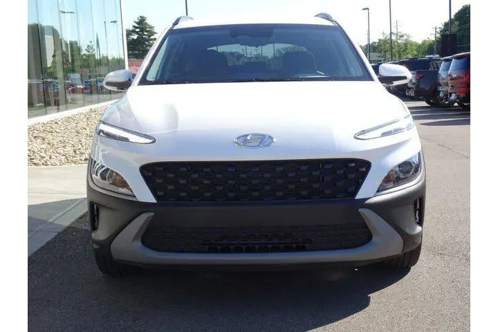 $23139 : Hyundai KONA 2023 AWD SEL 4d image 7