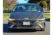 $17900 : Hyundai ELANTRA 2024 SEL 4dr thumbnail