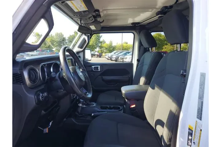 $28500 : Jeep Gladiator 2021 4x4 Spor image 5