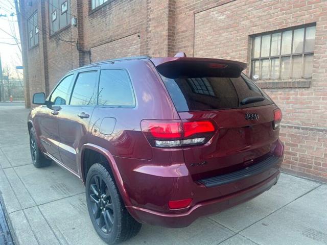 $25000 : 2020 Grand Cherokee Altitude image 4