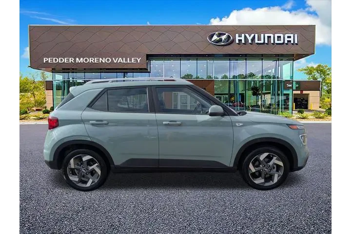 $20416 : Hyundai VENUE 2025 Limited 4 image 2