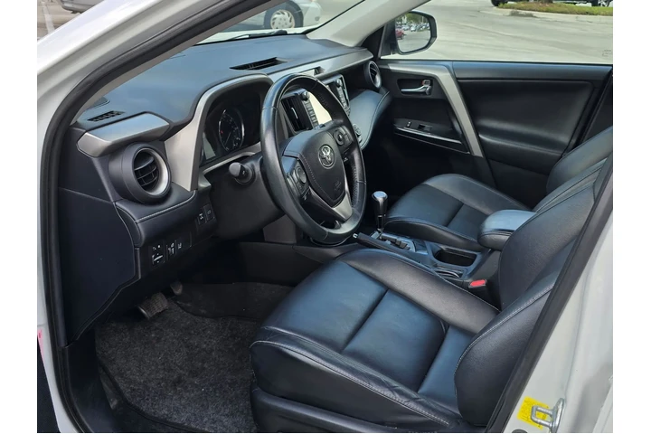 $13999 : Rav Limited image 4