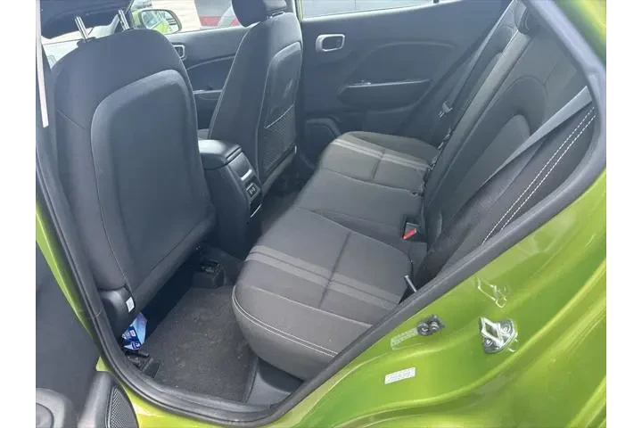 $17977 : Hyundai VENUE 2024 SEL 4dr C image 5