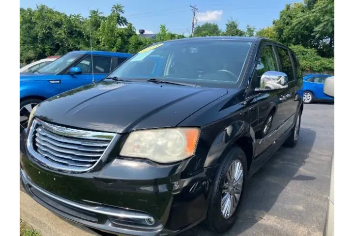 $8500 : 2014 Town and Country Touring image 6