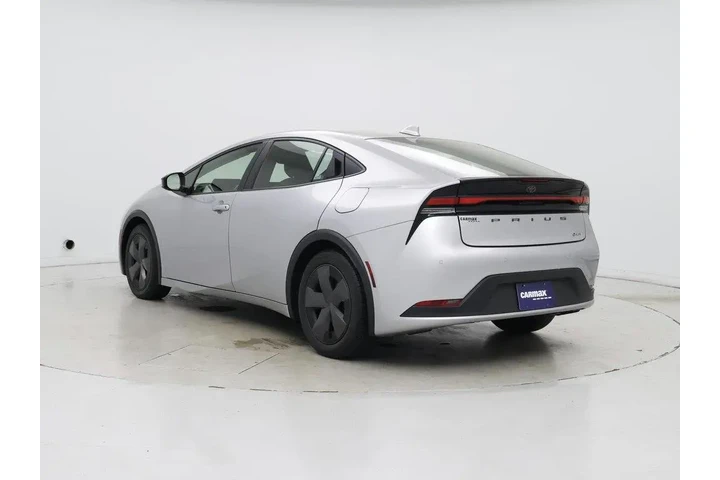 $24998 : Toyota Prius 2024 LE 4dr Hat image 2