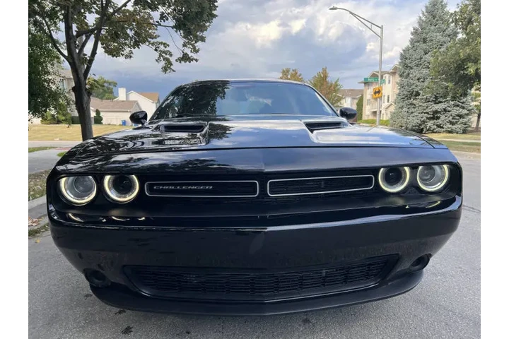 $14995 : 2018 Challenger SXT image 3