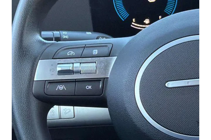 $23990 : Hyundai KONA 2025 SE 4dr Cro image 10