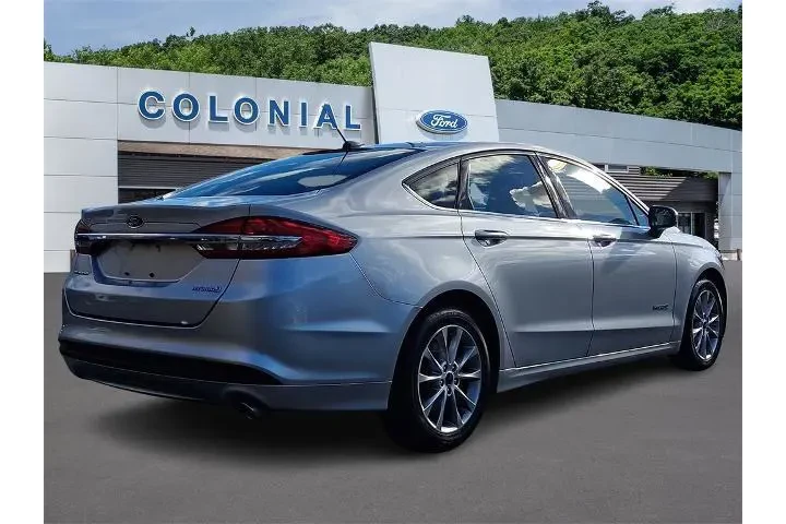 $13530 : Ford Fusion Hybrid 2017 S 4d image 6