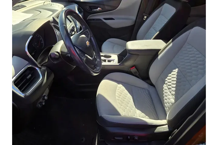 $19783 : Chevrolet Equinox 2018 LT 4d image 3