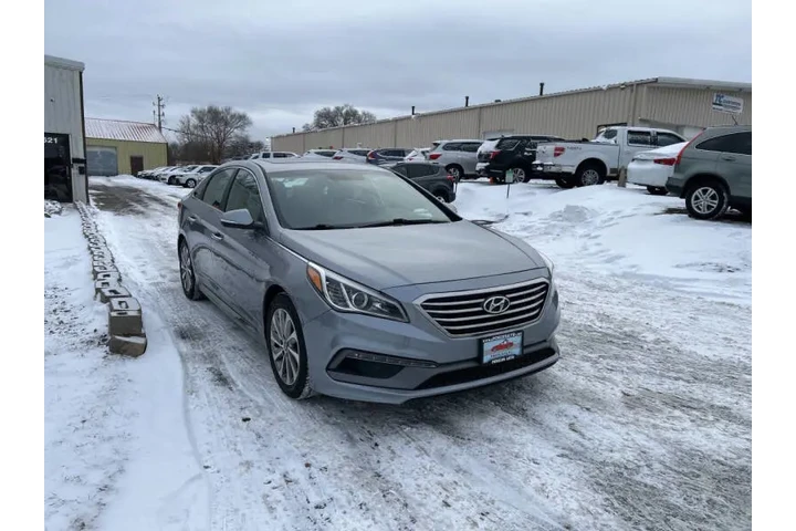 $8990 : 2017 Sonata Sport image 9