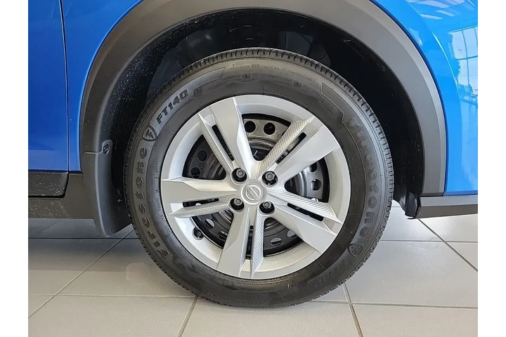 $21925 : Nissan Kicks 2024 S 4dr Cros image 5