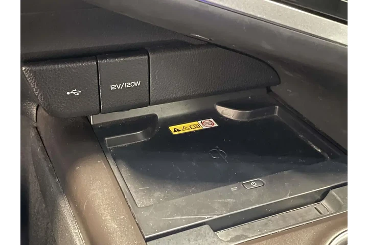 $29997 : Toyota Camry 2024 XSE 4dr Se image 6