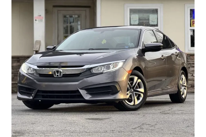 2018 Civic LX image 2