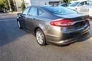 2017 Fusion SE thumbnail